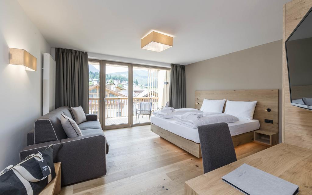 Hotel Ambet Maranza Extérieur photo